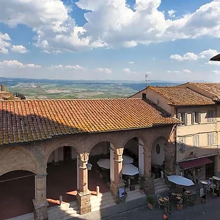 Scalette Di Piazza Montalcino